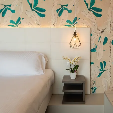 Otel Elite 4*