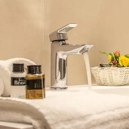 Otel Elite 4*